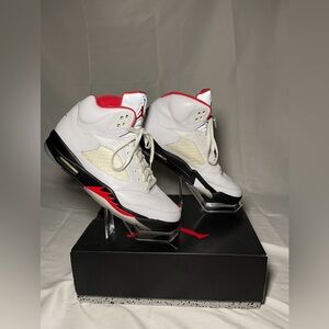 Jordan 5 Retro Mid Fire Red